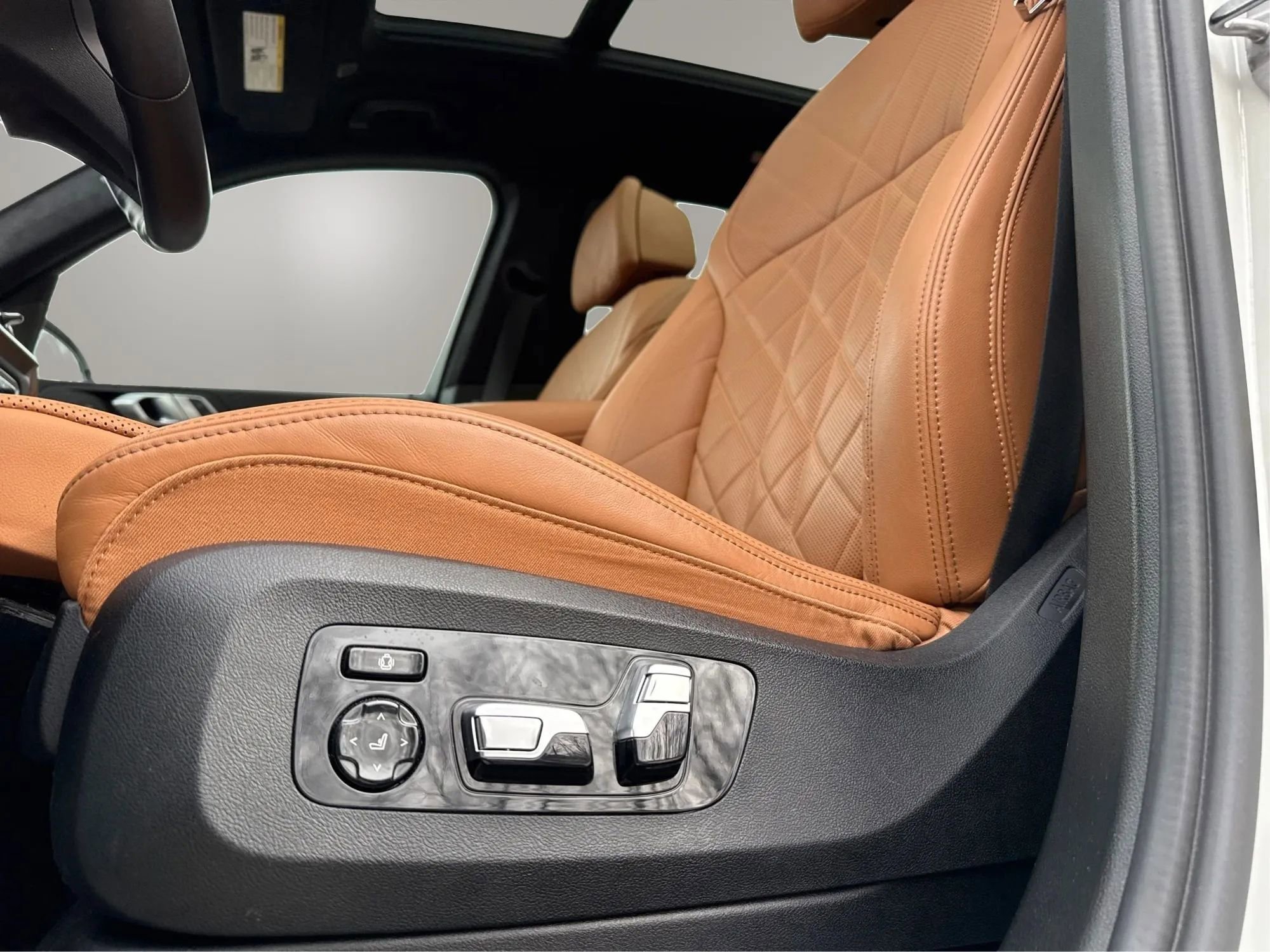 Used 2023 BMW X7 xDrive40i w/ M Sport Package image 20