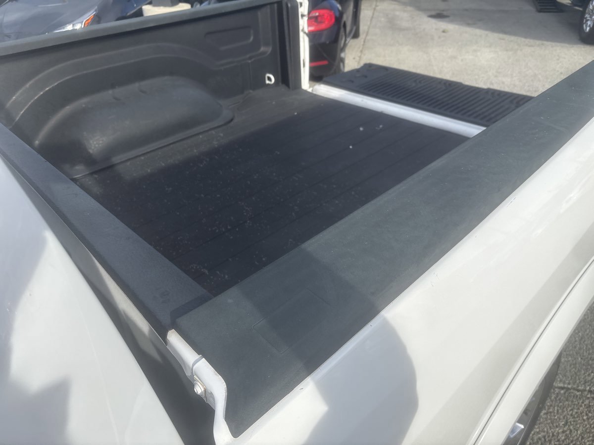 Used 2017 RAM 1500 Laramie w/ Convenience Group image 31