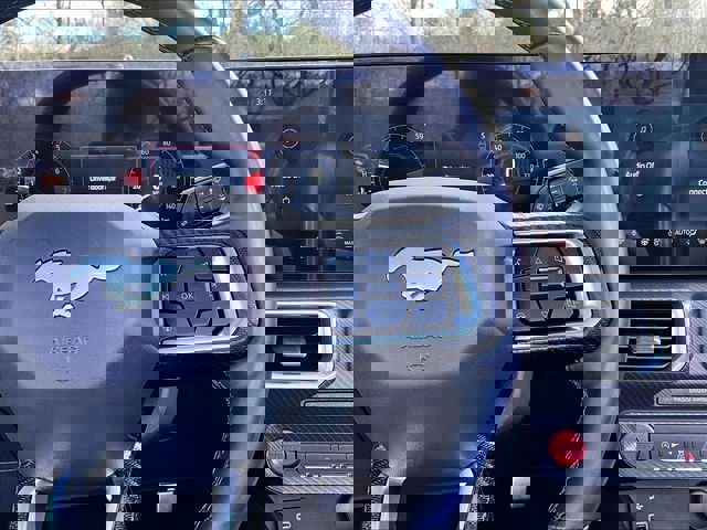 Used 2025 Ford Mustang Premium RWD image 24