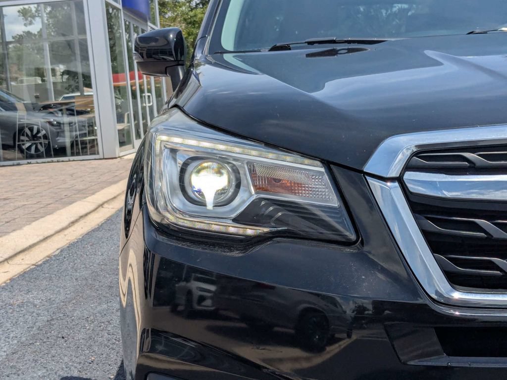 Used 2018 Subaru Forester 2.5i Touring w/ Popular Package #3B AWD/4WD image 10