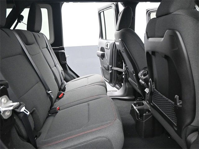 Used 2024 Jeep Wrangler Unlimited Rubicon w/ Technology Group image 23