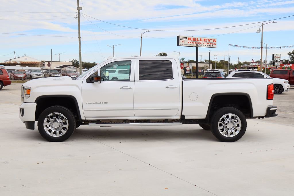 Used 2019 GMC Sierra 2500 Denali w/ Duramax Plus Package image 5