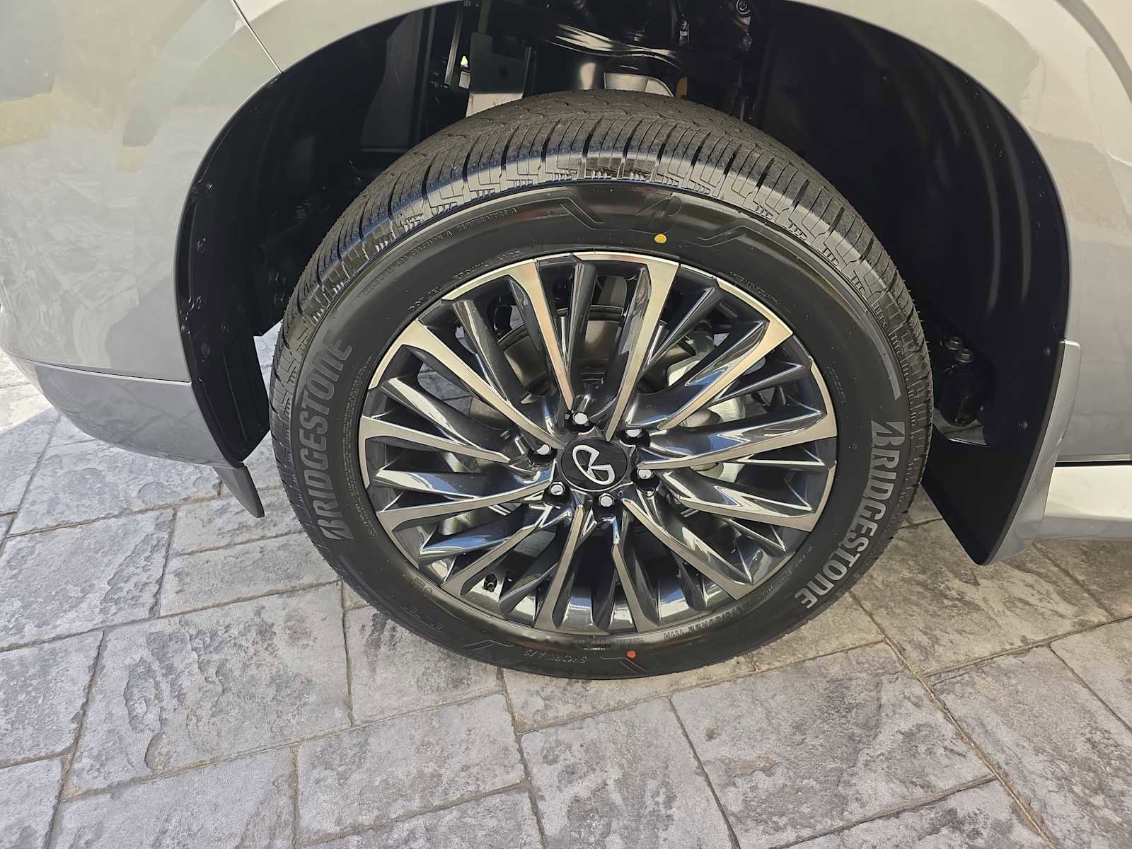 New 2026 INFINITI QX80 Autograph image 10