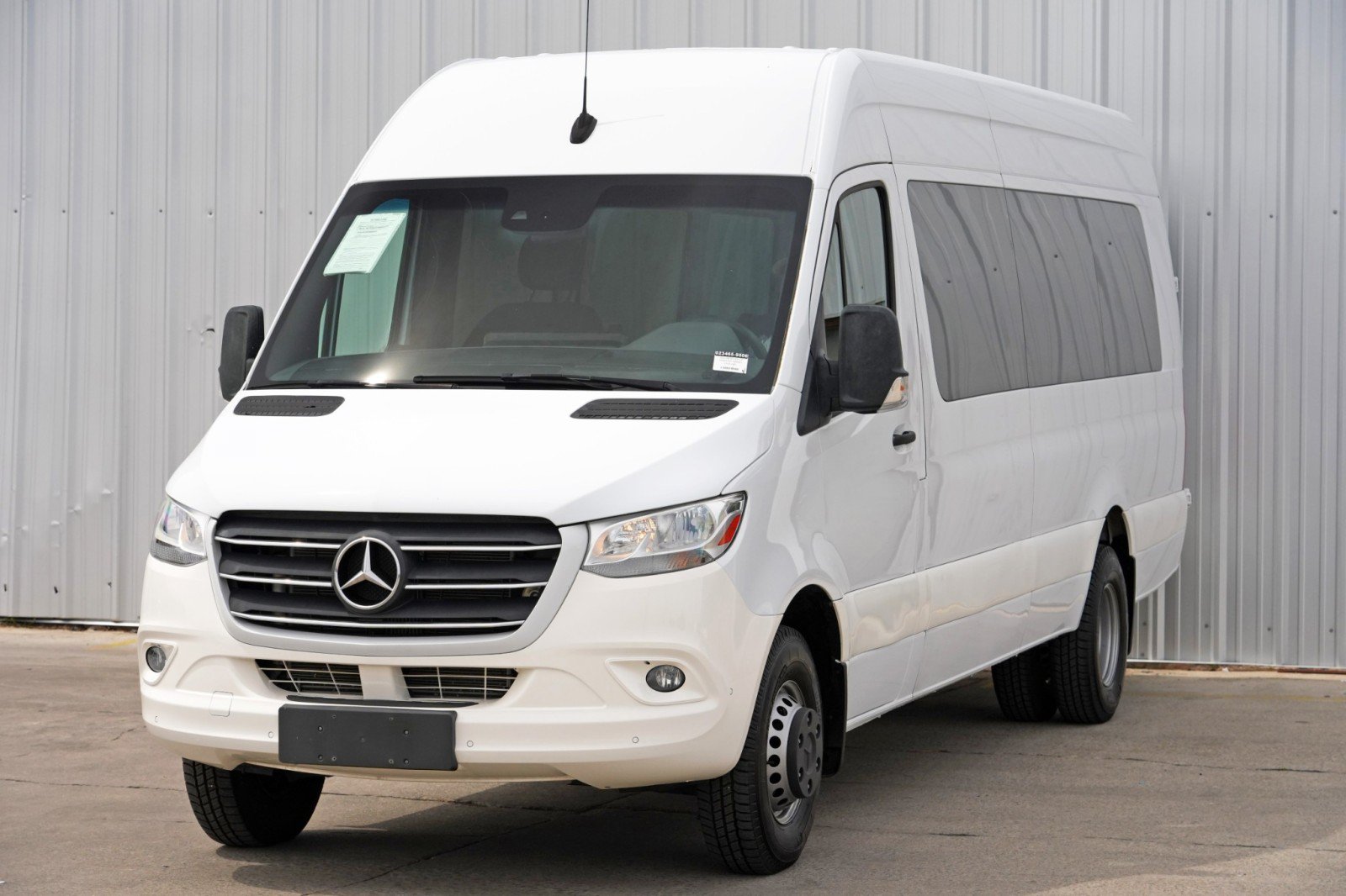 Used 2020 Mercedes-Benz Sprinter 3500 w/ Windows All Around Package image 42