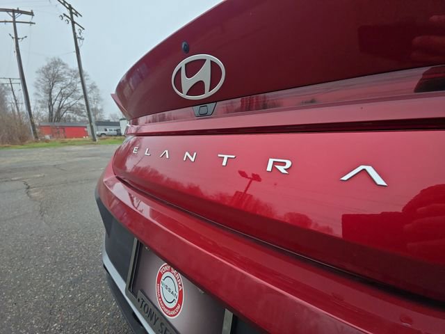 Used 2024 Hyundai Elantra SEL image 26