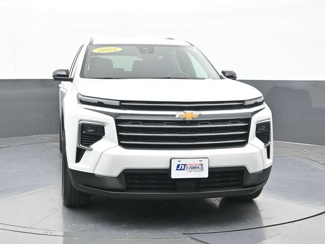 Used 2025 Chevrolet Traverse LT w/ Driver Confidence Package AWD/4WD image 20
