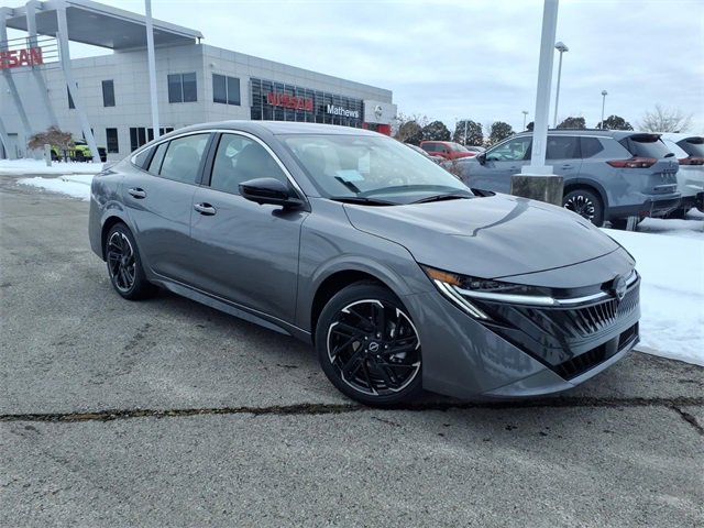 New 2026 Nissan Sentra SR image 1