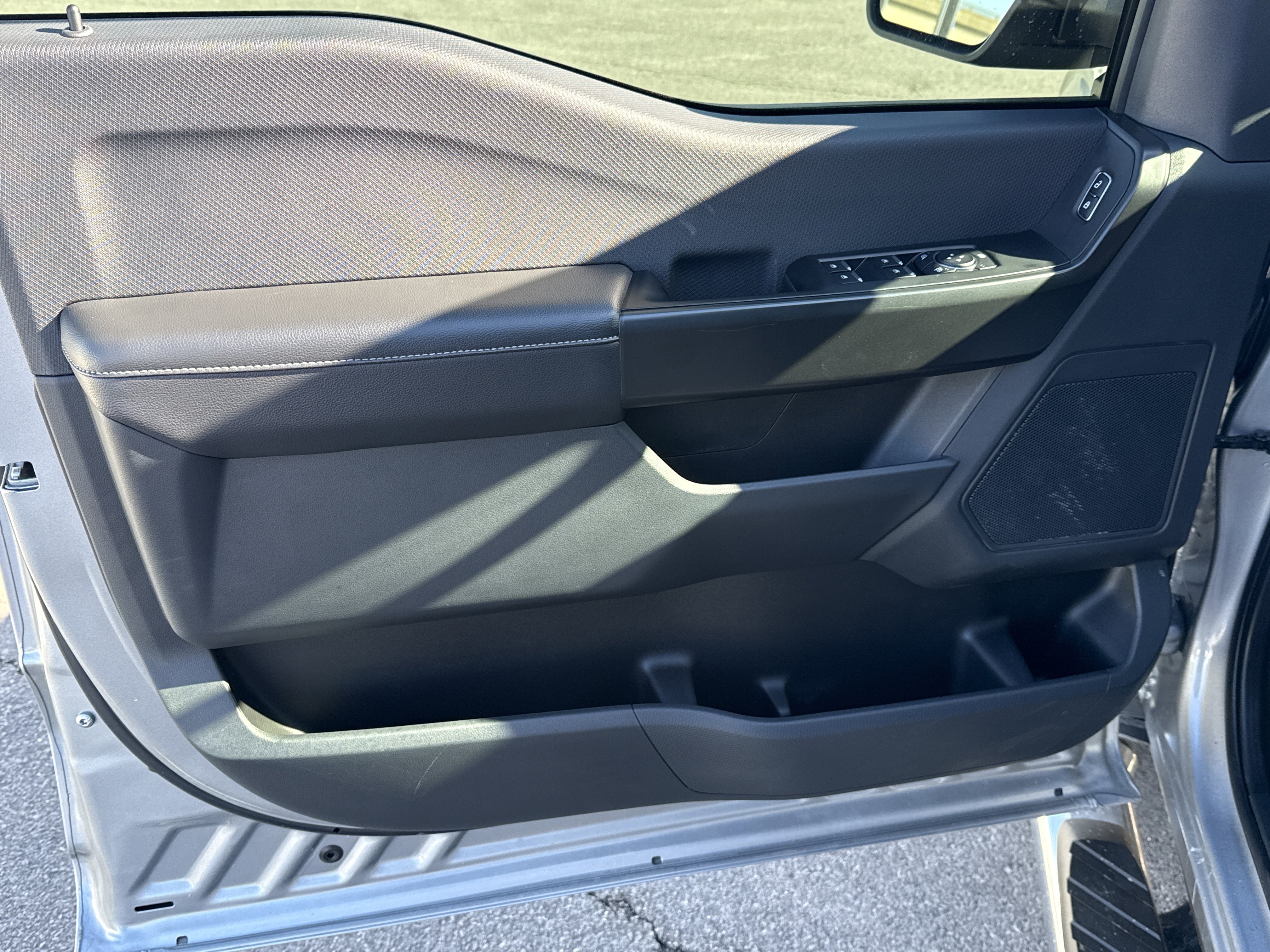 Used 2025 Ford F150 STX w/ Equipment Group 200A image 16