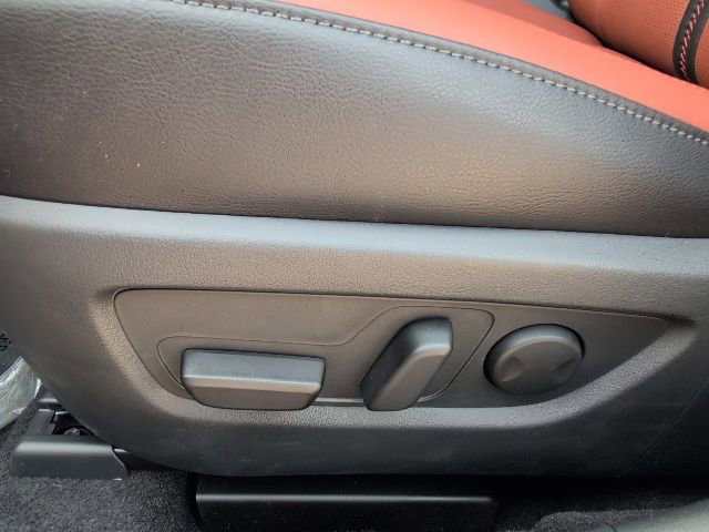 Used 2025 MAZDA CX-50 2.5 Turbo w/ Accent Package image 14