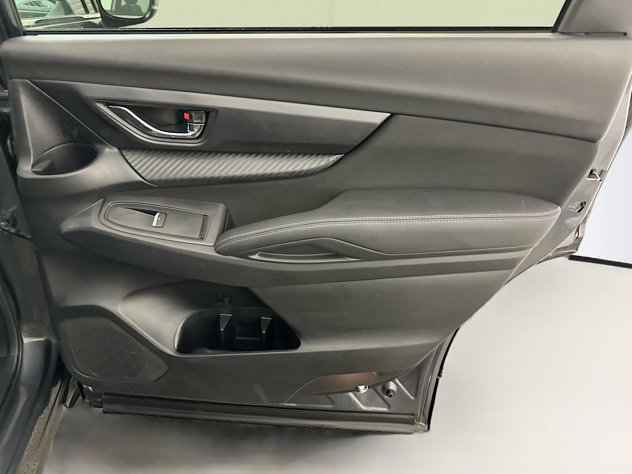 Used 2025 Subaru Ascent Premium image 32