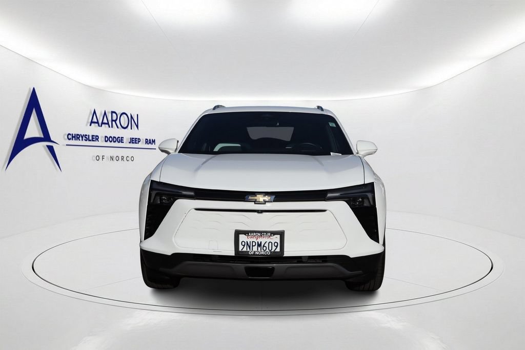 Used 2024 Chevrolet Blazer EV LT AWD/4WD image 2