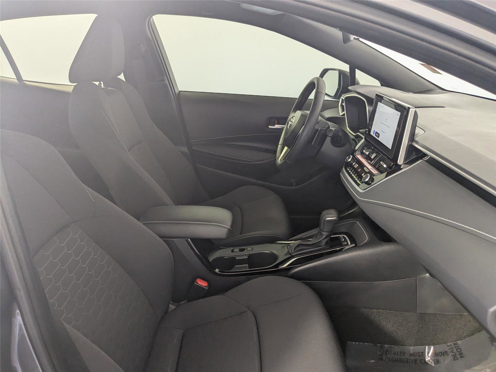 Certified 2025 Toyota Corolla SE image 25