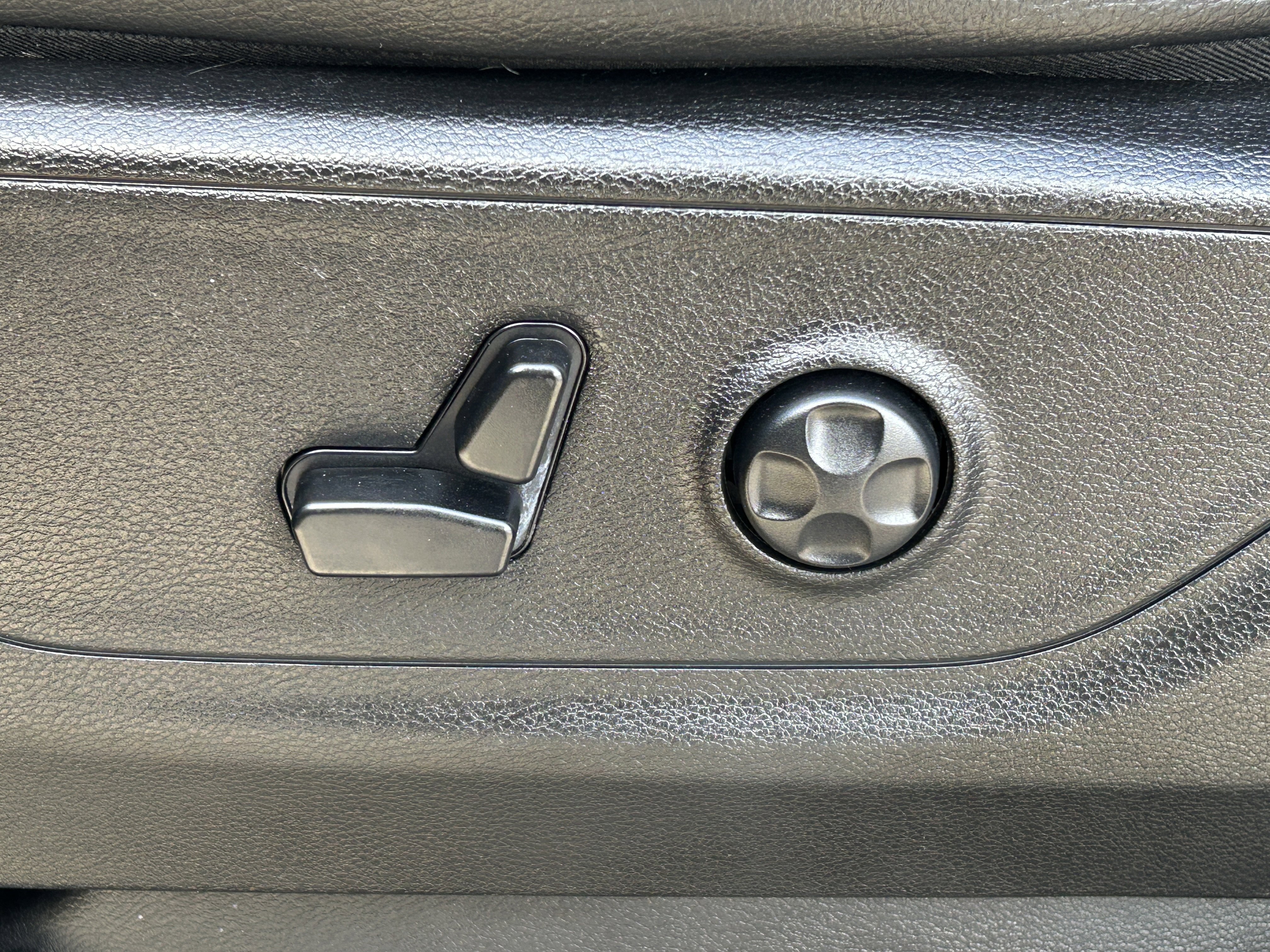 Used 2021 RAM 1500 Rebel w/ Rebel Level 2 Equipment Group AWD/4WD image 12