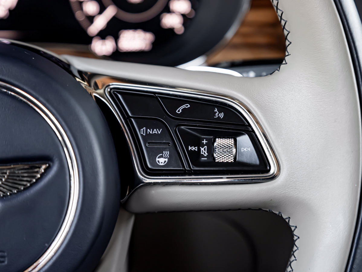 Certified 2024 Bentley Bentayga AWD/4WD image 23