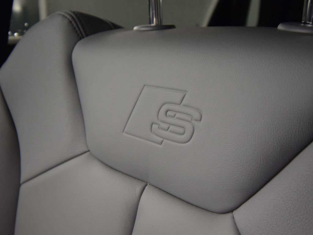 New 2025 Audi Q3 2.0T Premium image 30