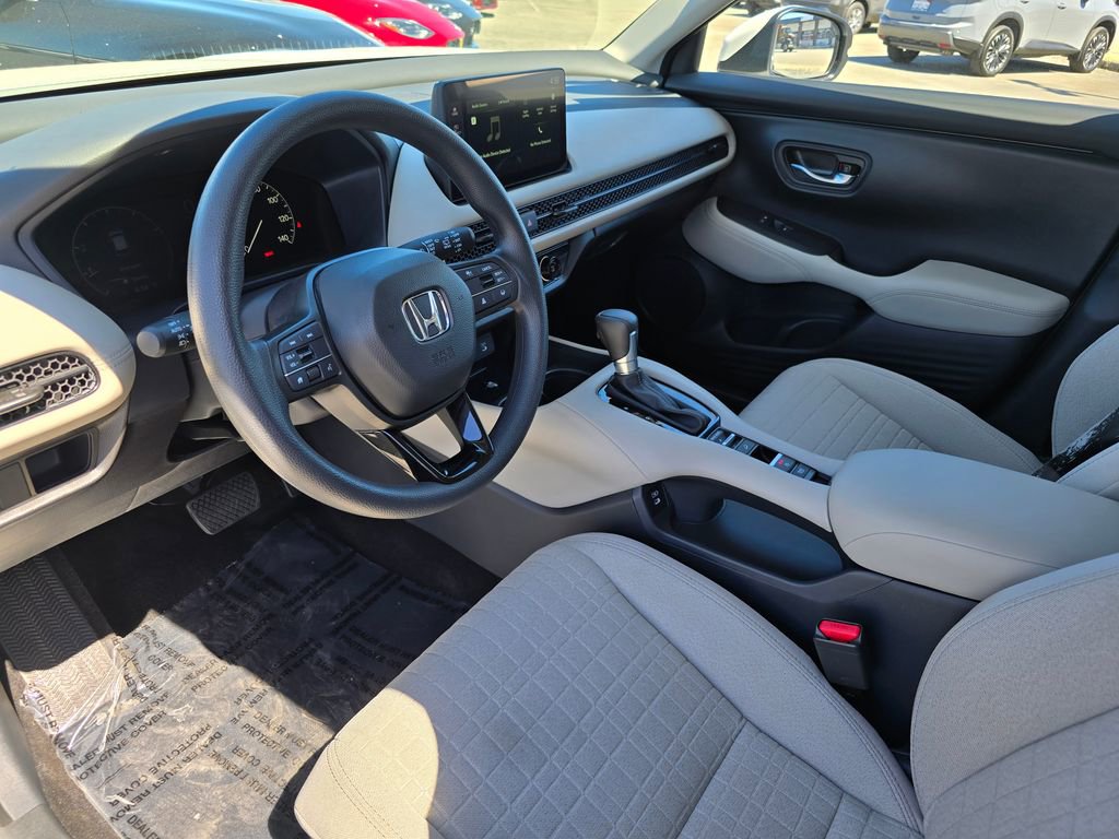 Used 2026 Honda HR-V LX image 18