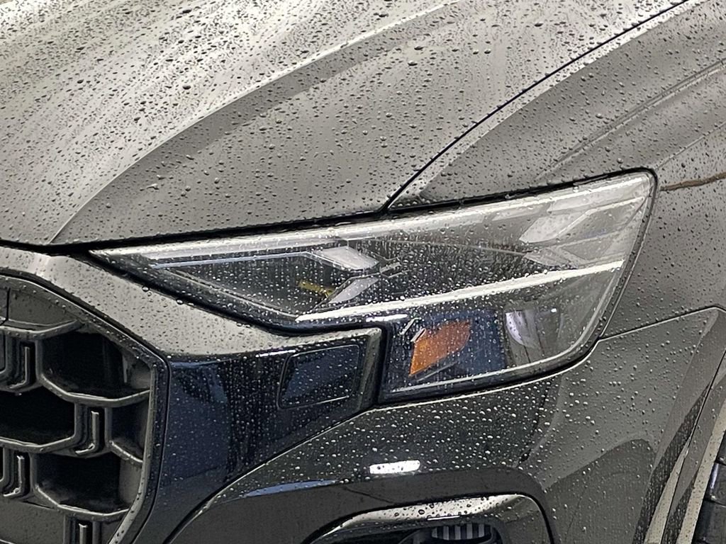 New 2026 Audi SQ8 Prestige image 15