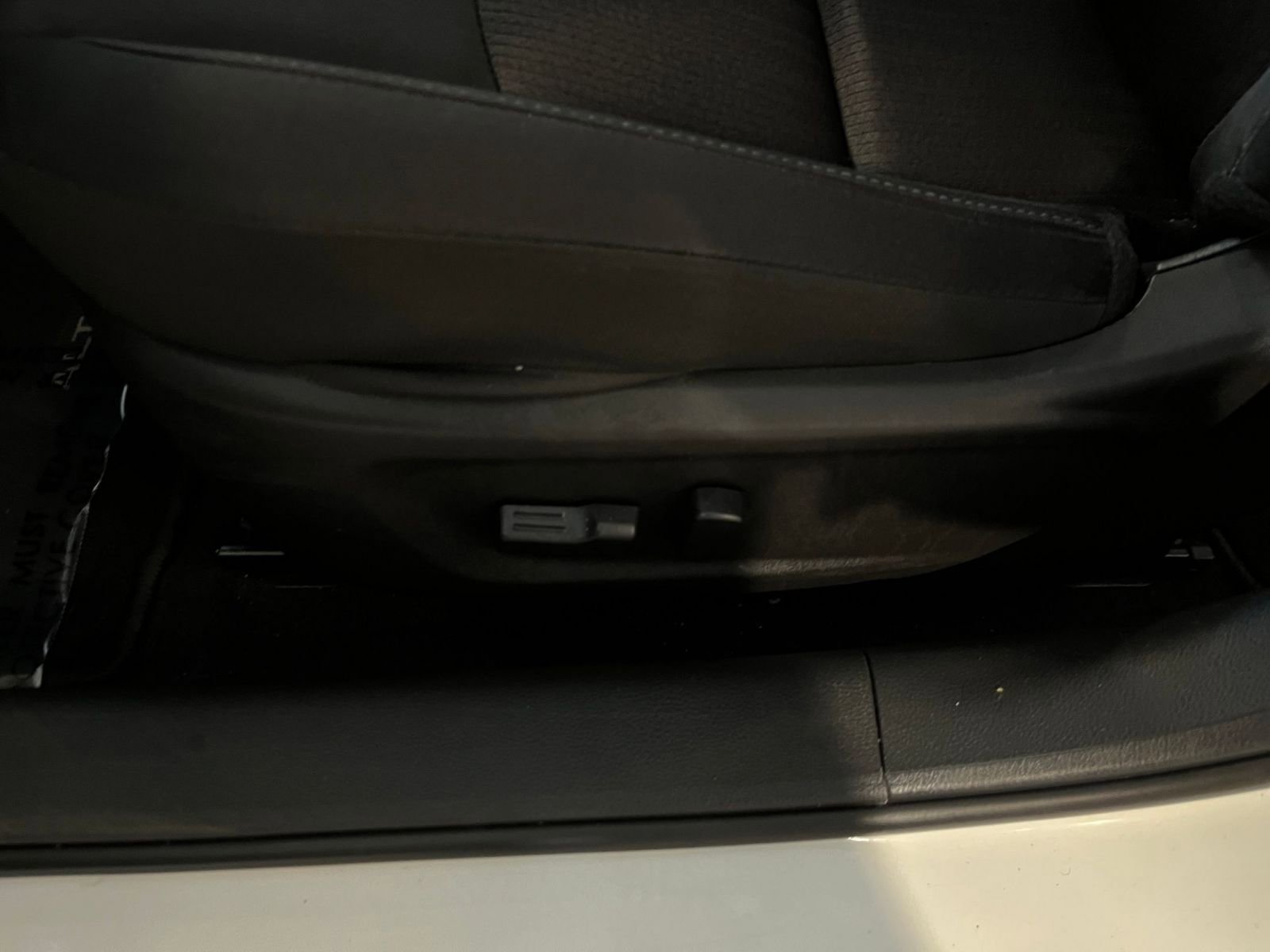 Used 2025 Nissan Altima 2.5 SV image 22