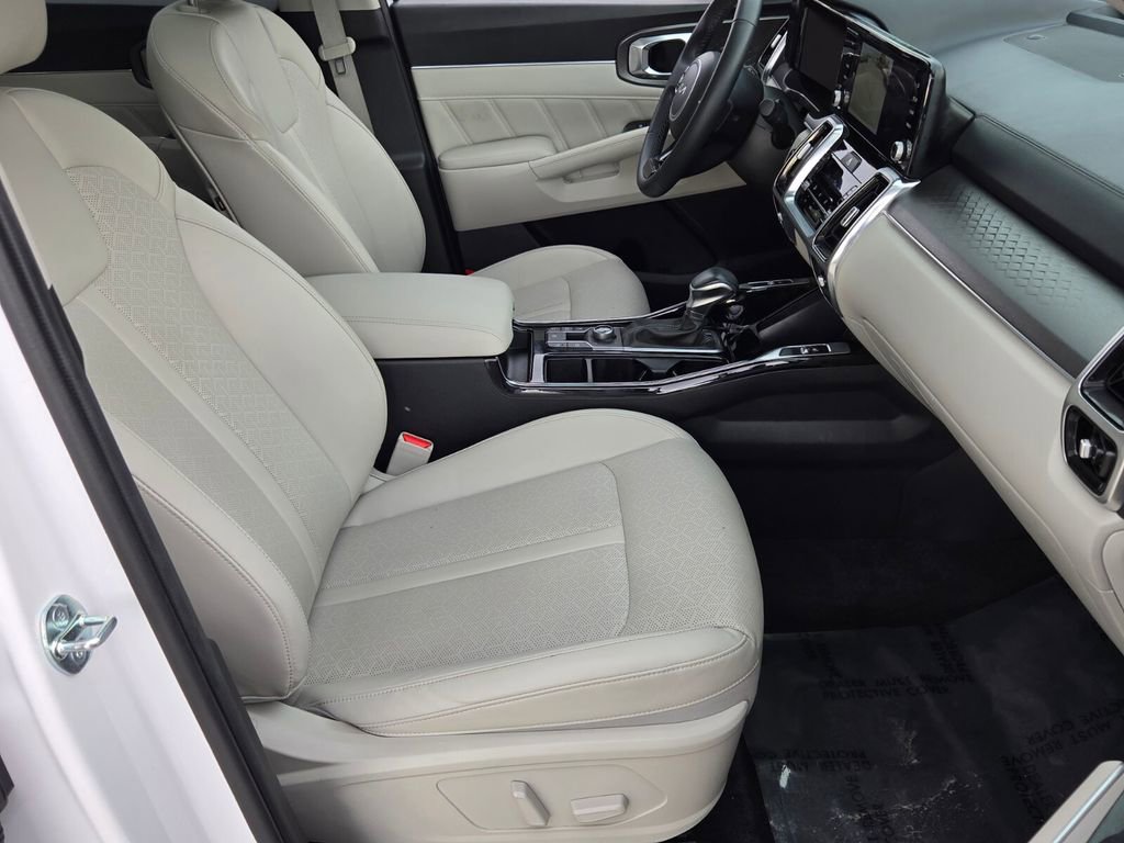 Used 2023 Kia Sorento SX image 17