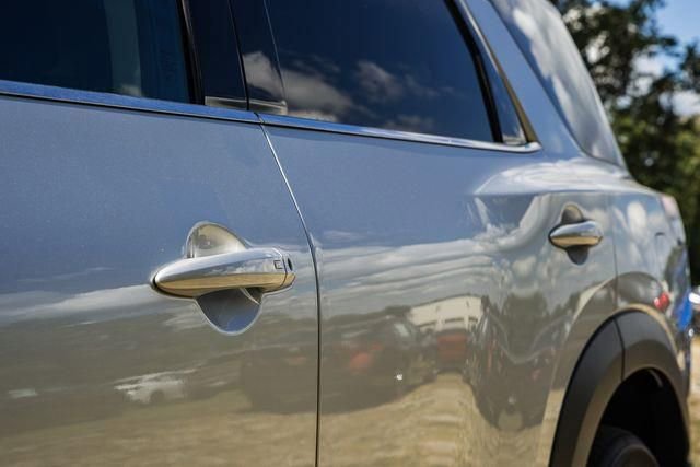 New 2025 Nissan Pathfinder SL w/ SL Premium Package image 17