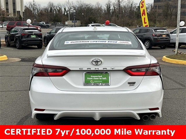 Used 2024 Toyota Camry SE image 3