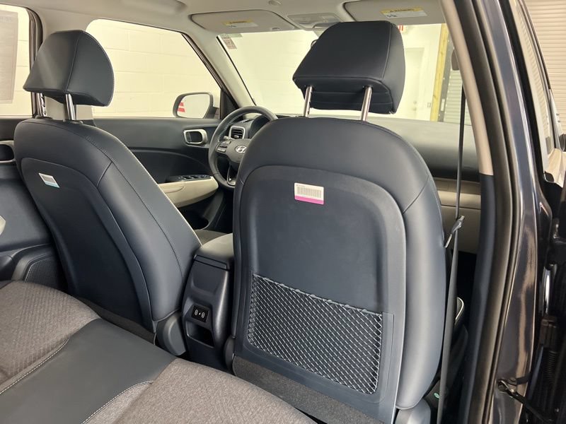 New 2026 Hyundai Venue SEL FWD image 11