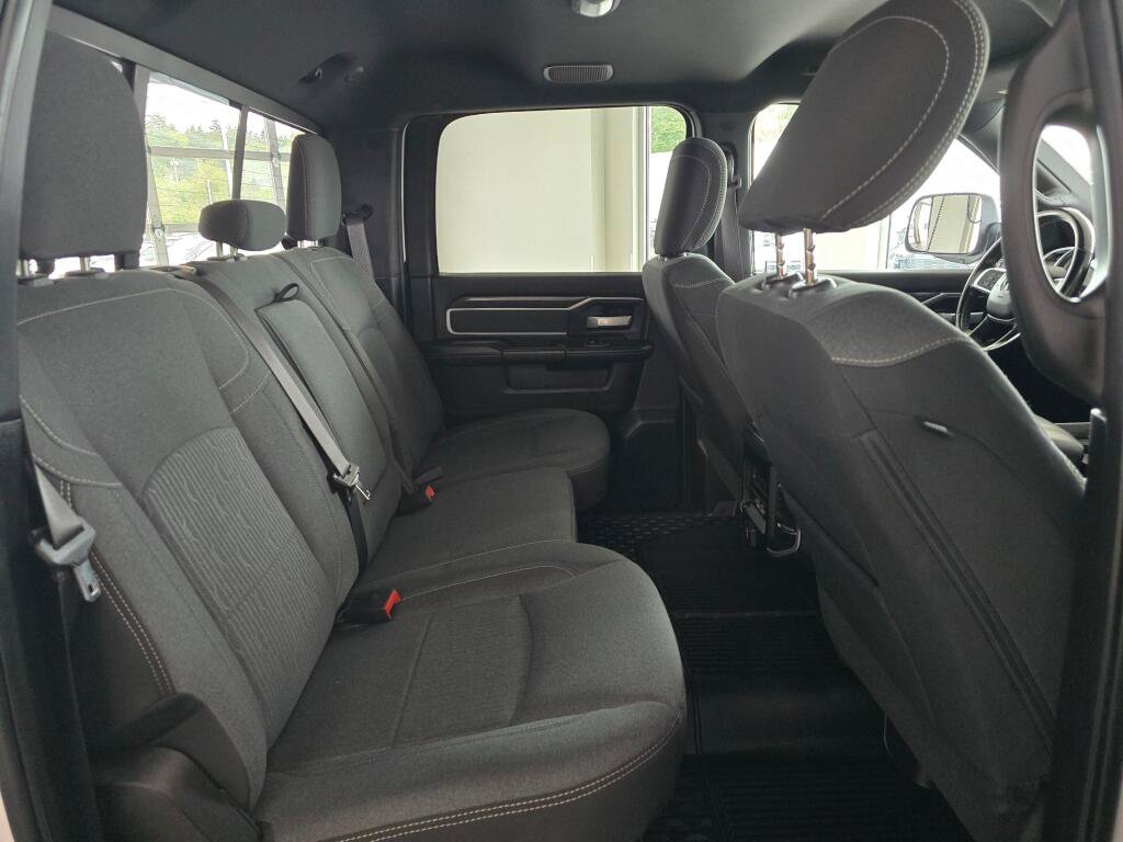 Used 2021 RAM 3500 Big Horn w/ Level B Equipment Group AWD/4WD image 40