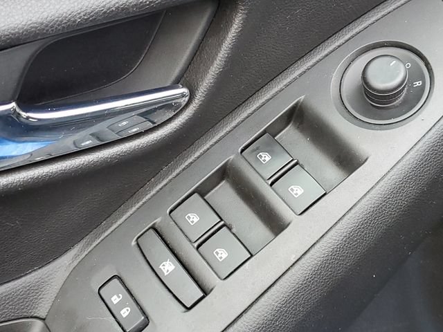 Used 2016 Chevrolet Trax LT w/ LT Convenience Package FWD image 19