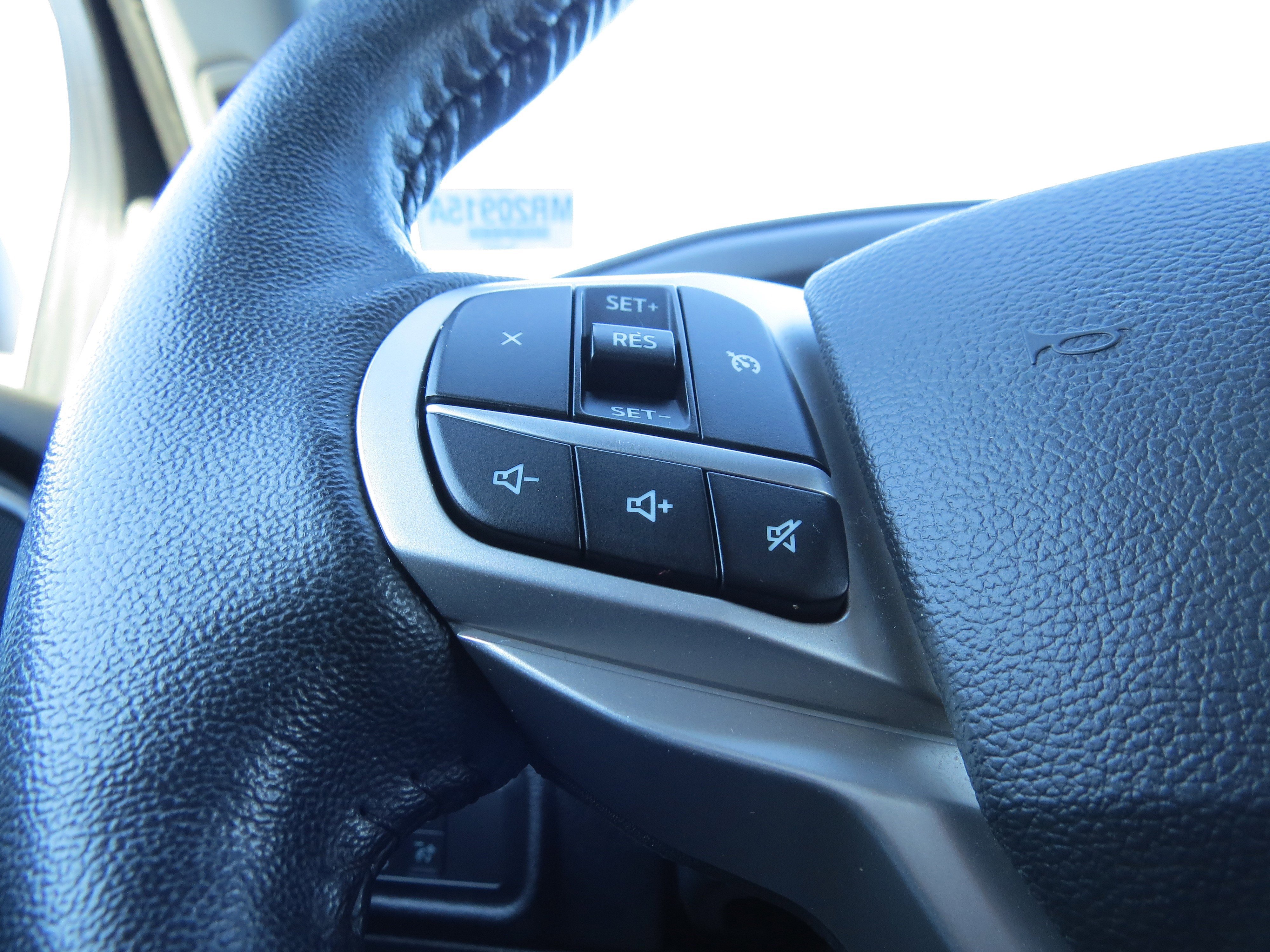 Used 2022 Ford Explorer XLT w/ Equipment Group 202A image 18