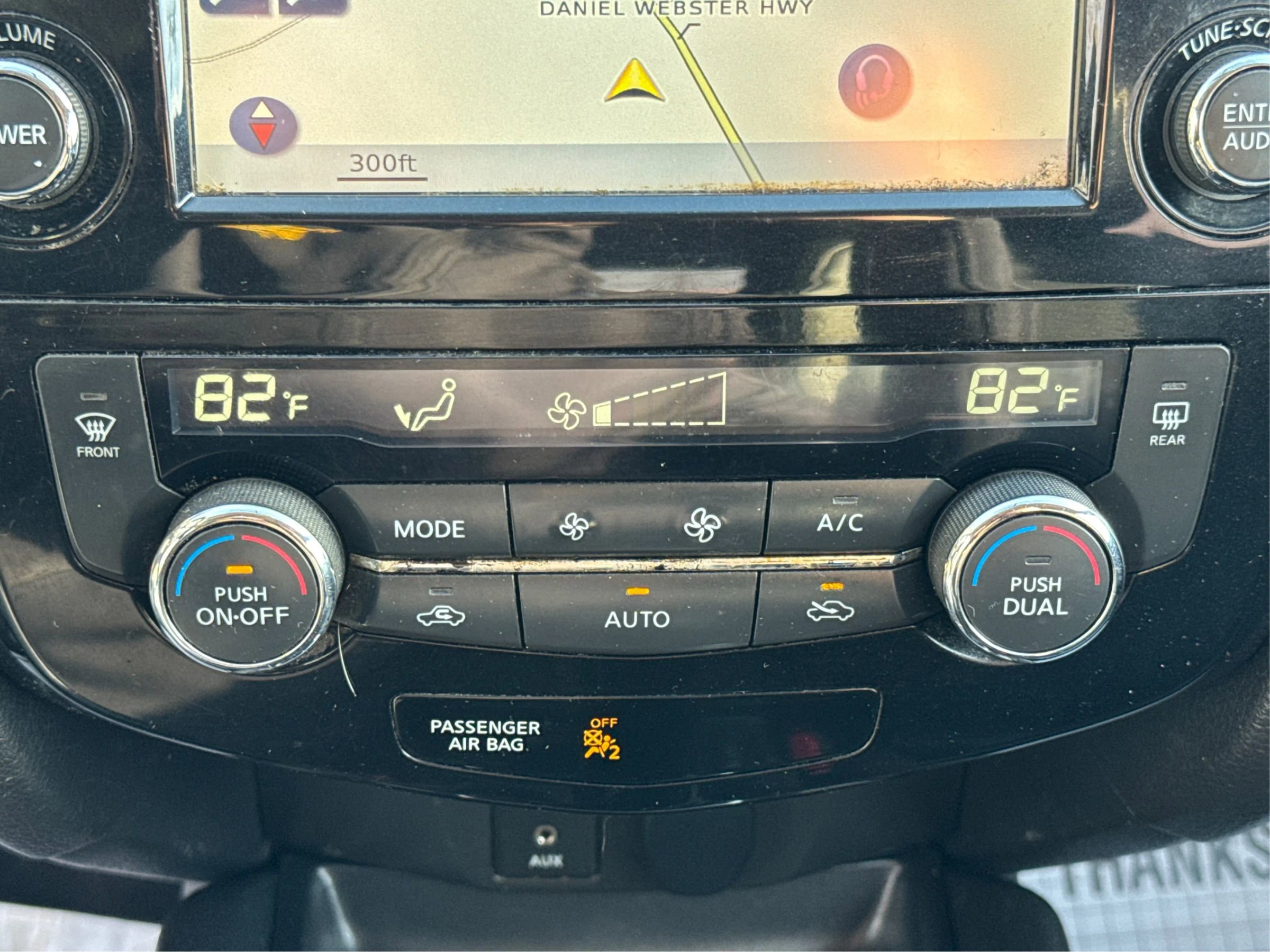 Used 2017 Nissan Rogue Sport SL AWD/4WD image 27
