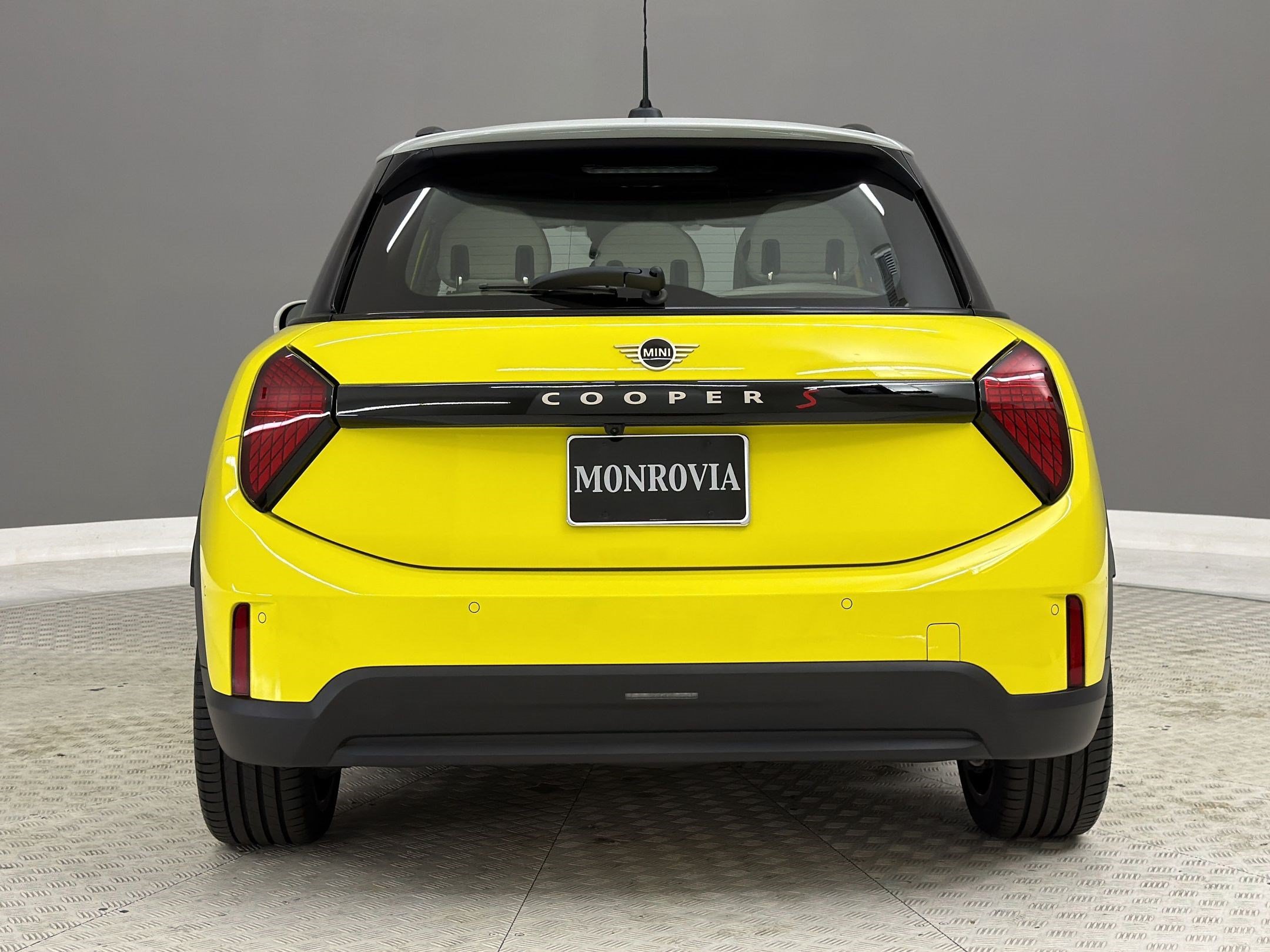 Used 2026 MINI Cooper S FWD image 10