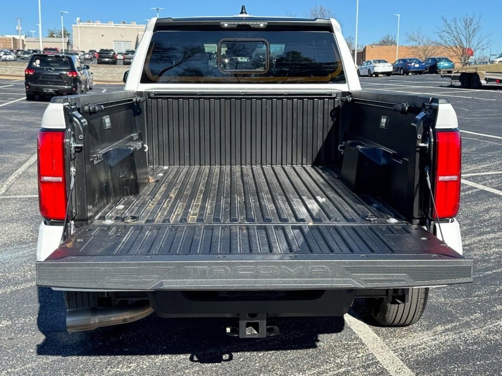 Certified 2025 Toyota Tacoma SR5 image 4