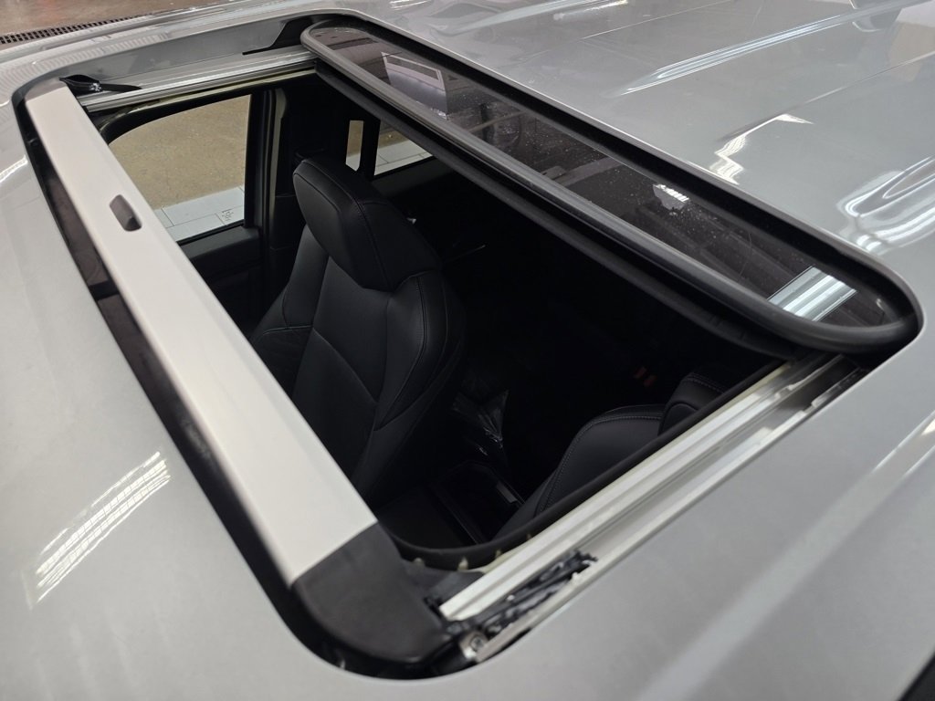 New 2025 Toyota Tacoma TRD Sport image 3