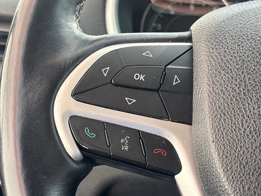 Used 2016 Jeep Cherokee Limited image 20