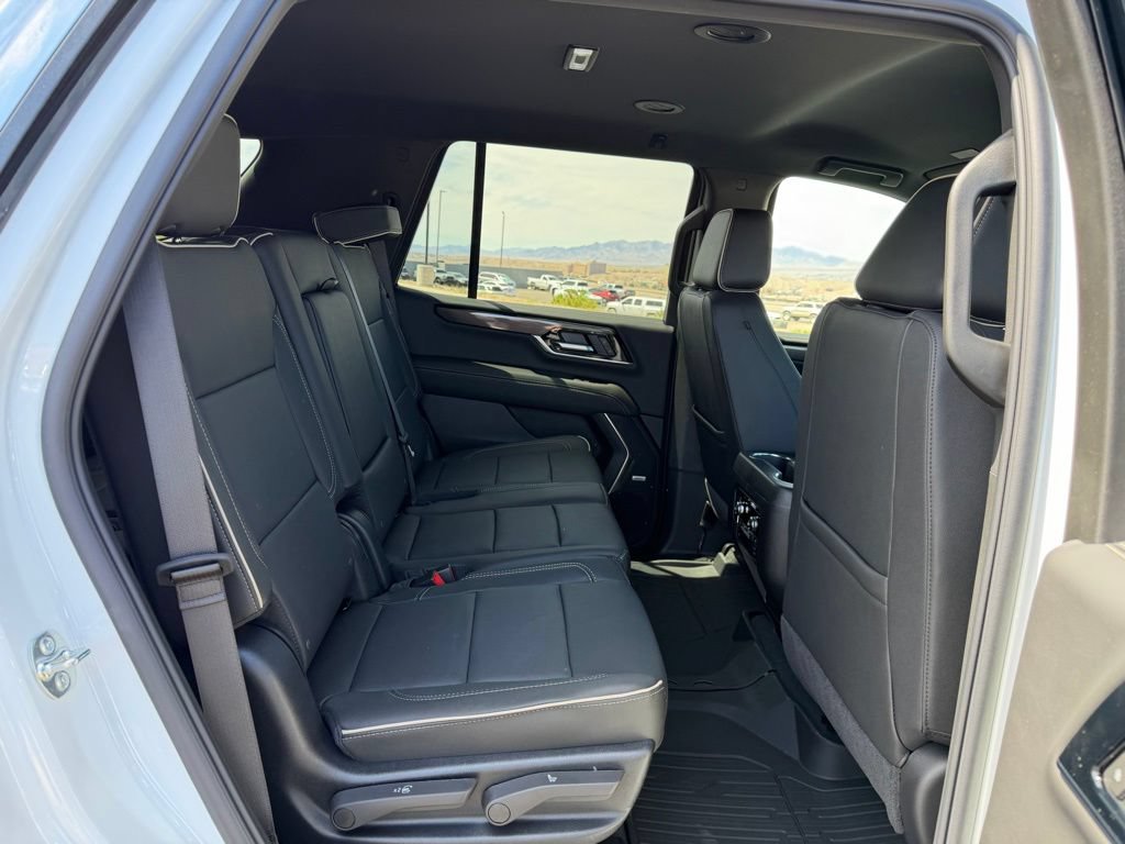 New 2026 GMC Yukon Elevation AWD/4WD image 16
