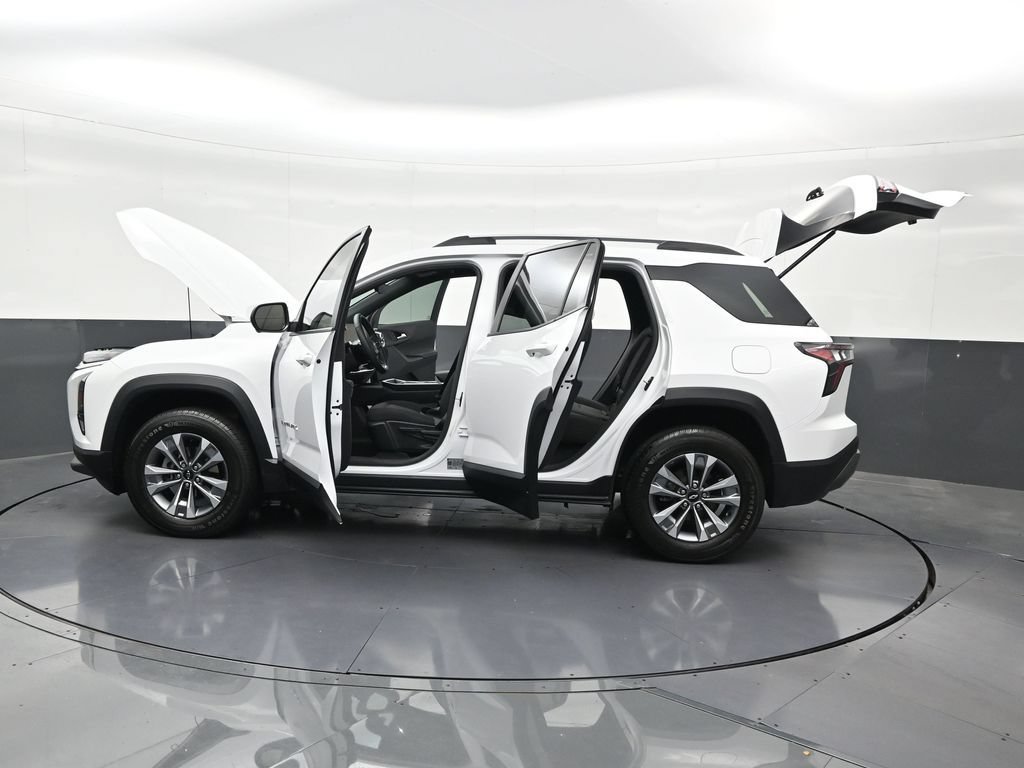 Used 2025 Chevrolet Equinox LT w/ Safety and Technology Package FWD image 37