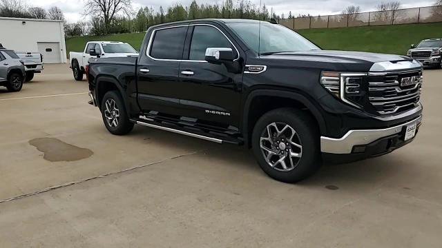 New 2026 GMC Sierra 1500 SLT w/ SLT Premium Plus Package AWD/4WD image 2