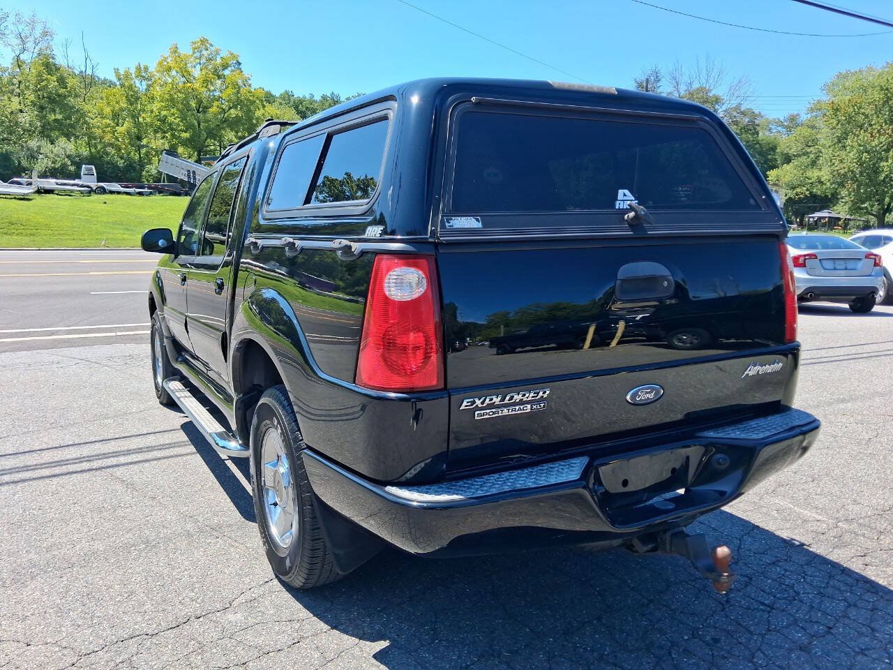 Used 2005 Ford Explorer Sport Trac Adrenalin AWD/4WD image 14