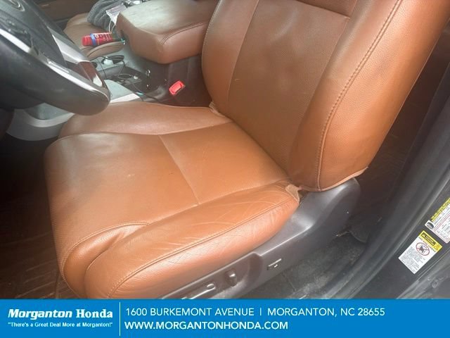 Used 2017 Toyota Sequoia Platinum AWD/4WD image 2