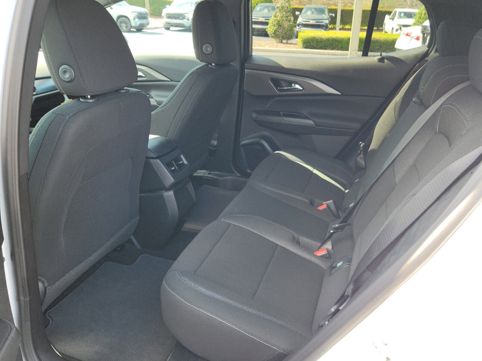 New 2026 Chevrolet Equinox EV LT w/ Comfort Package AWD/4WD image 7