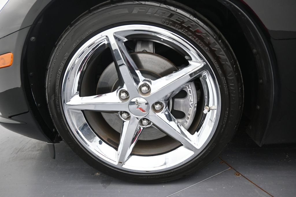 Used 2011 Chevrolet Corvette Convertible w/ Preferred Equipment Group RWD image 27