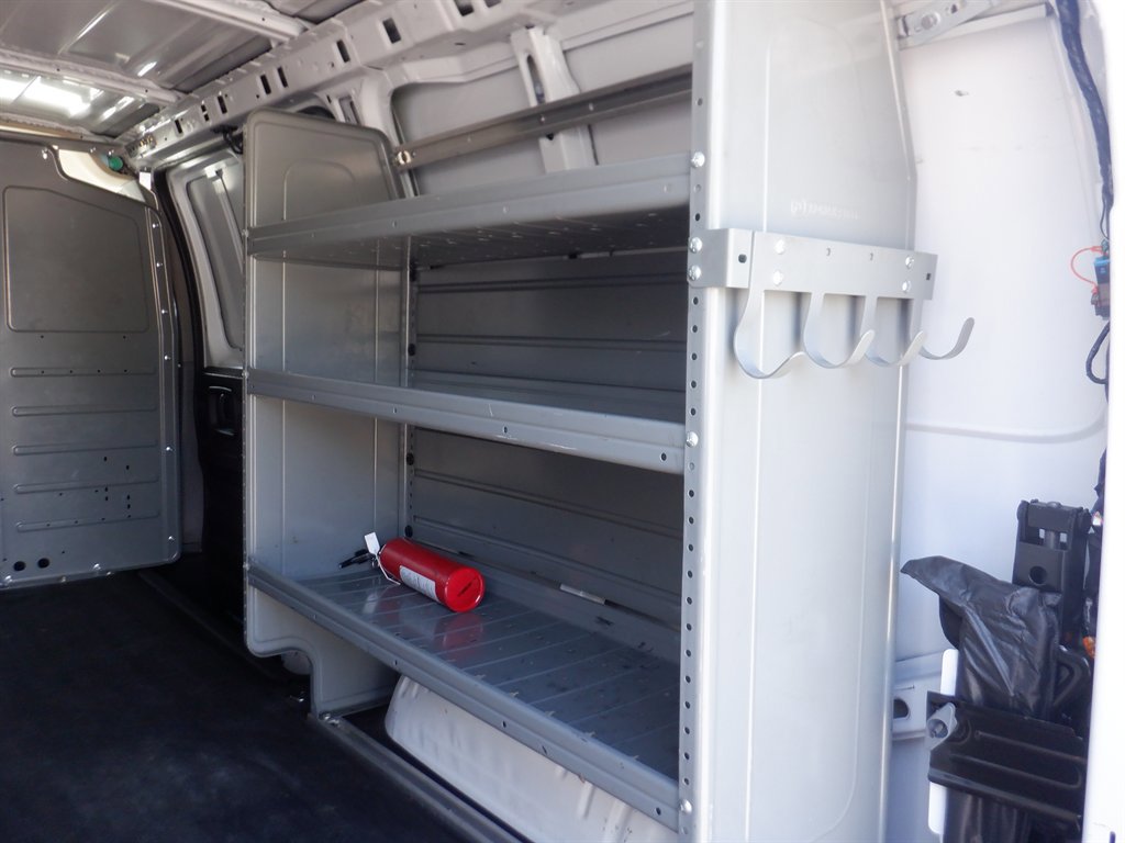 Used 2023 GMC Savana 2500 w/ Driver Convenience Package image 8