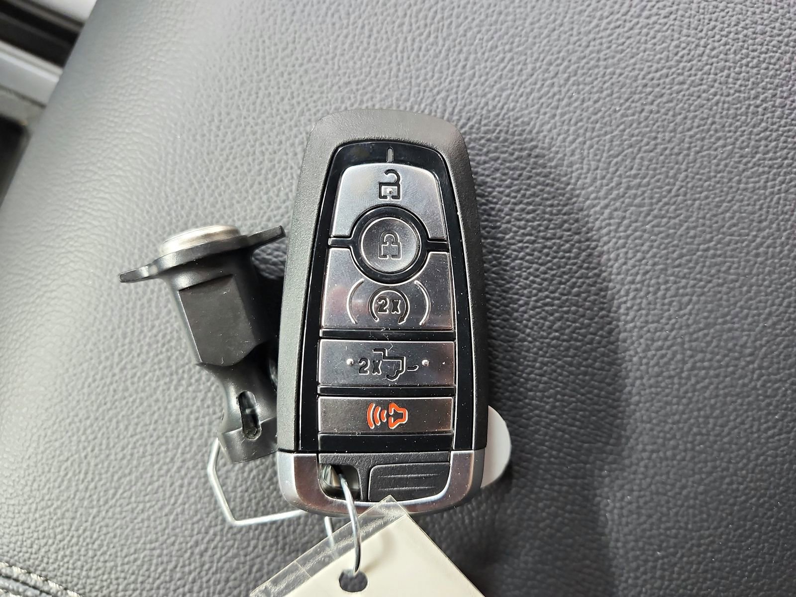 New 2026 Ford F150 XLT w/ Equipment Group 302A MID image 34