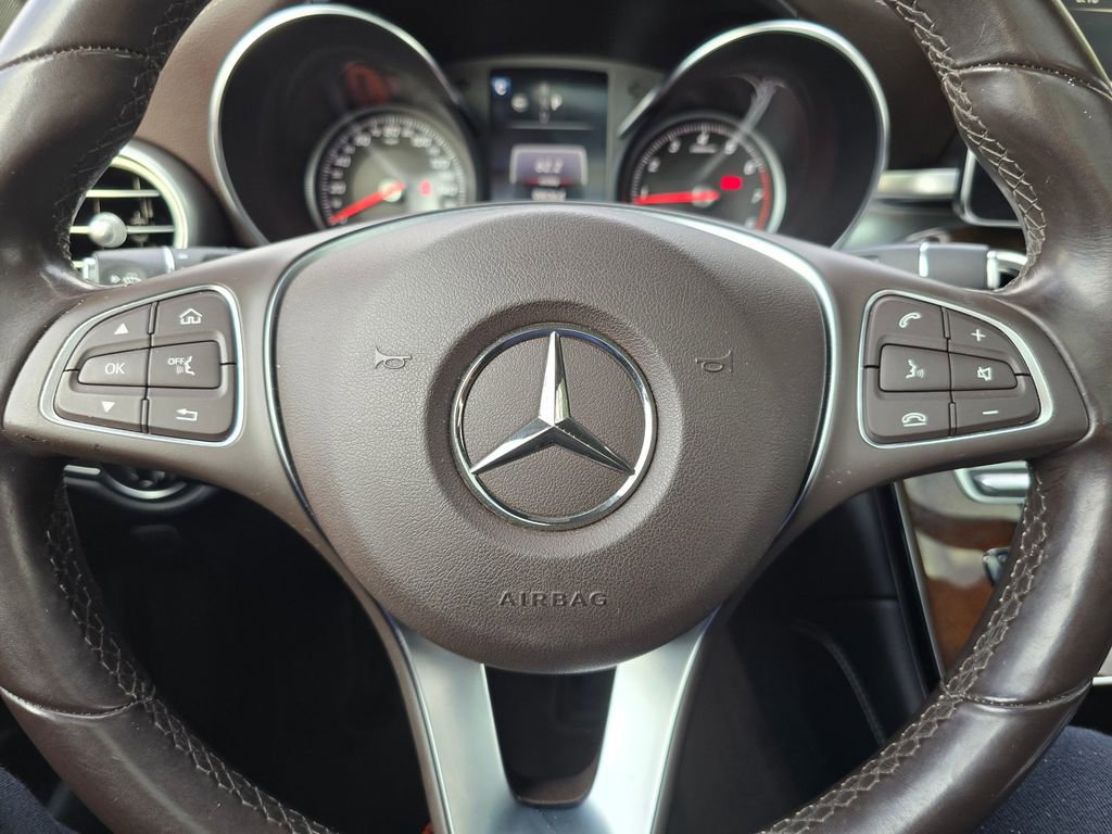 Used 2017 Mercedes-Benz GLC 300 4MATIC image 60