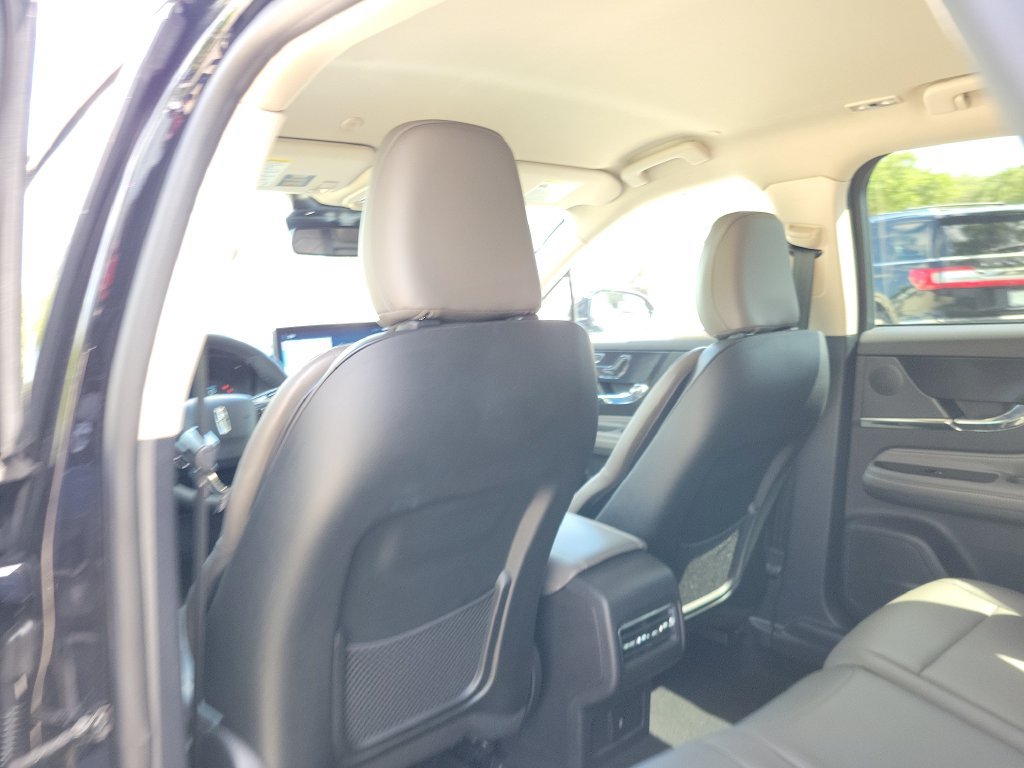 Certified 2023 Lincoln Corsair FWD image 9
