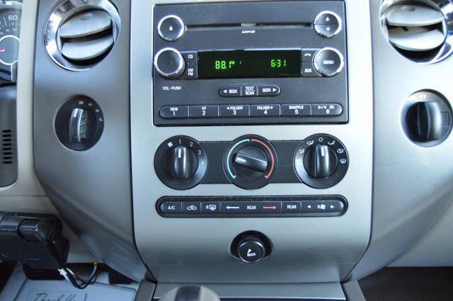 Used 2010 Ford Expedition XLT AWD/4WD image 22