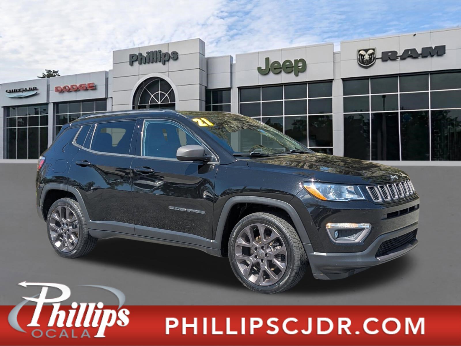 Certified 2021 Jeep Compass Latitude w/ Sun and Sound Group image 1
