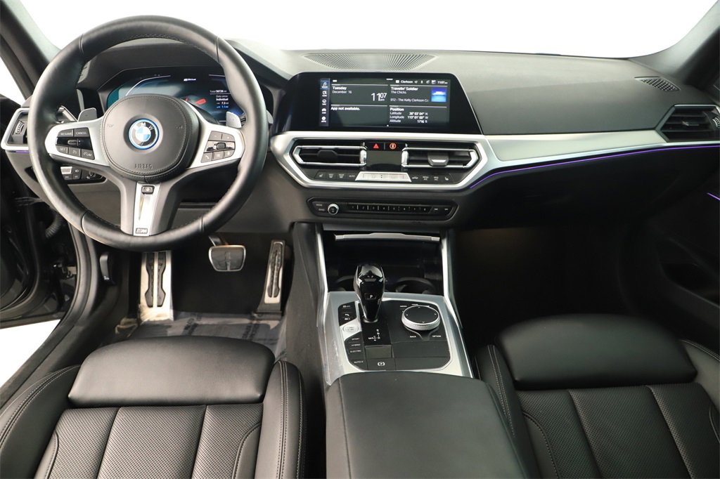 Used 2022 BMW 330e w/ M Sport Package image 18