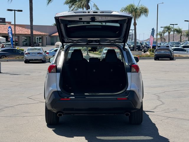 Used 2022 Toyota RAV4 XLE w/ Convenience Package AWD/4WD image 6