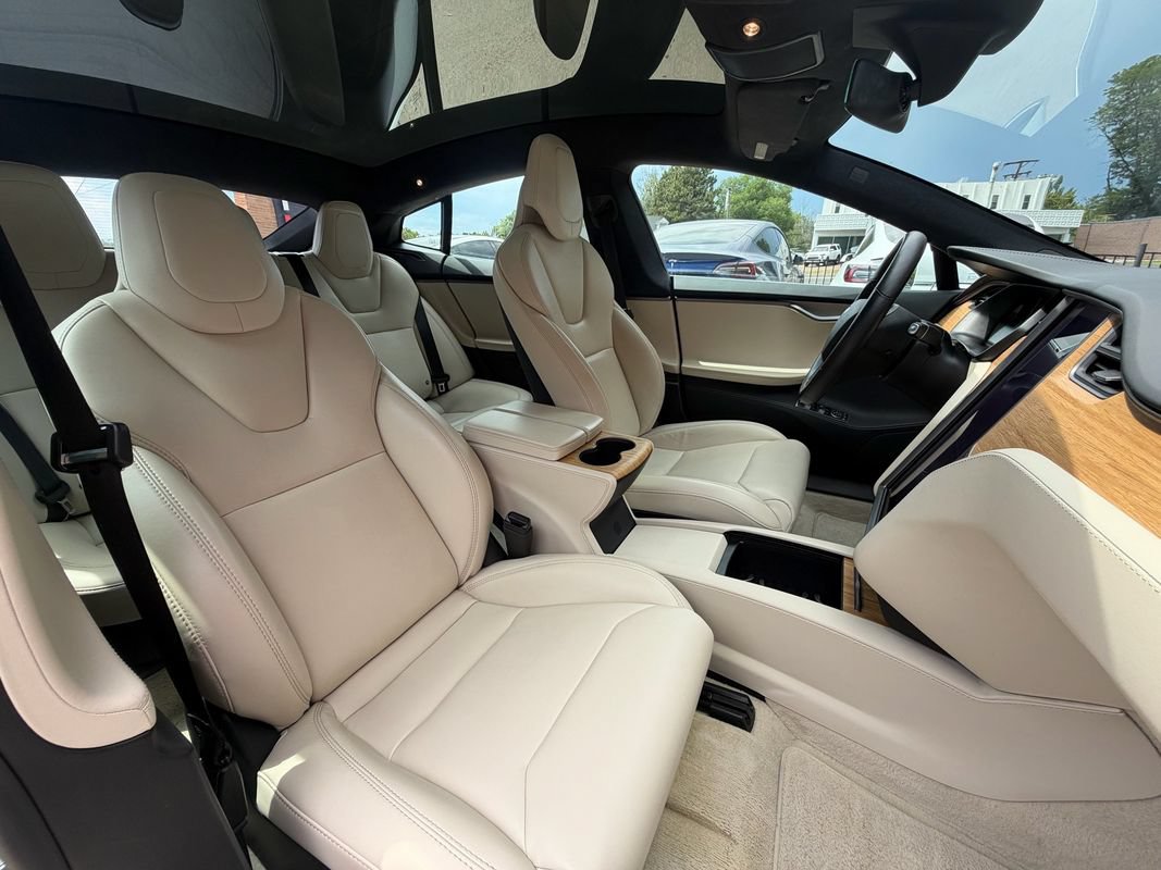 Used 2019 Tesla Model S Performance AWD/4WD image 26